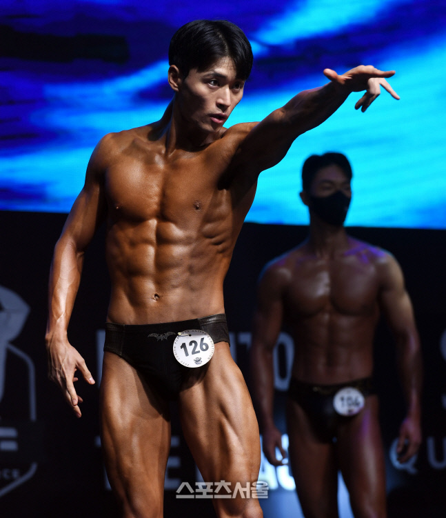 [포토]김만재, 퍼포먼스도 최고인 스포츠모델! (제니스 NPCA)