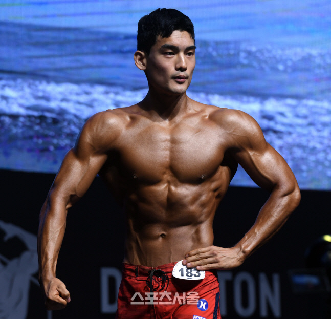 [포토] 홍기민, 피지크 비율이 환상이야! (제니스 NPCA)