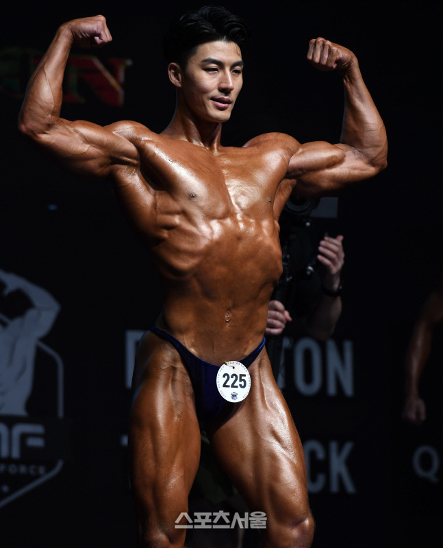 [포토]노비스 보디빌딩 유태양, 이런 게 바로 균형미! (제니스 NPCA)