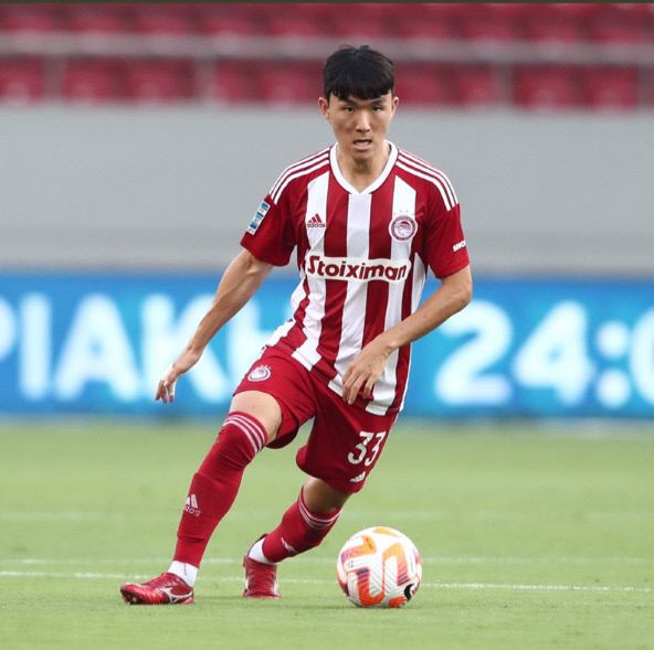 기립박수 받으며 교체...'90분 소화' 황인범, 중원 엔진 역할 톡톡