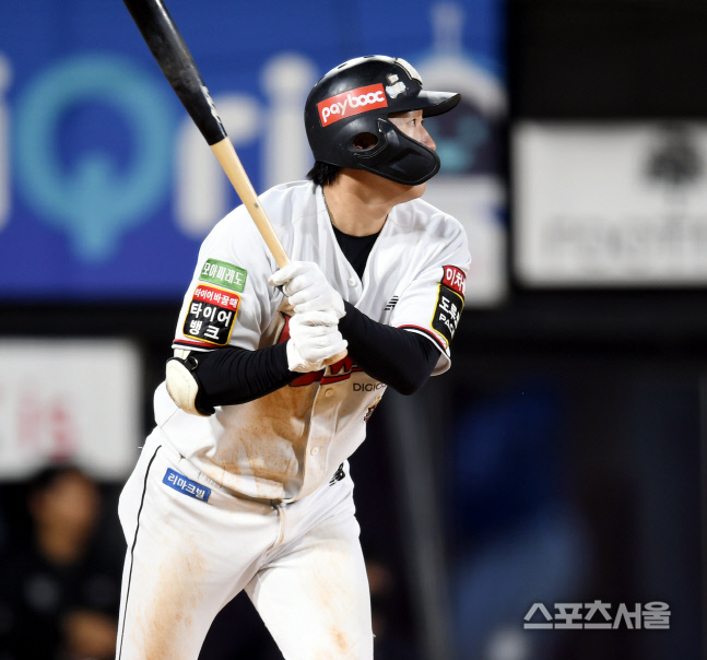 [포토] 김민혁 \'제대로 맞았어\'