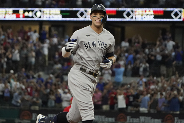 Yankees Rangers Baseball