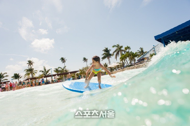 4 괌 온워드 비치 리조트의 워터파크. 제공=온워드 비치 리조트