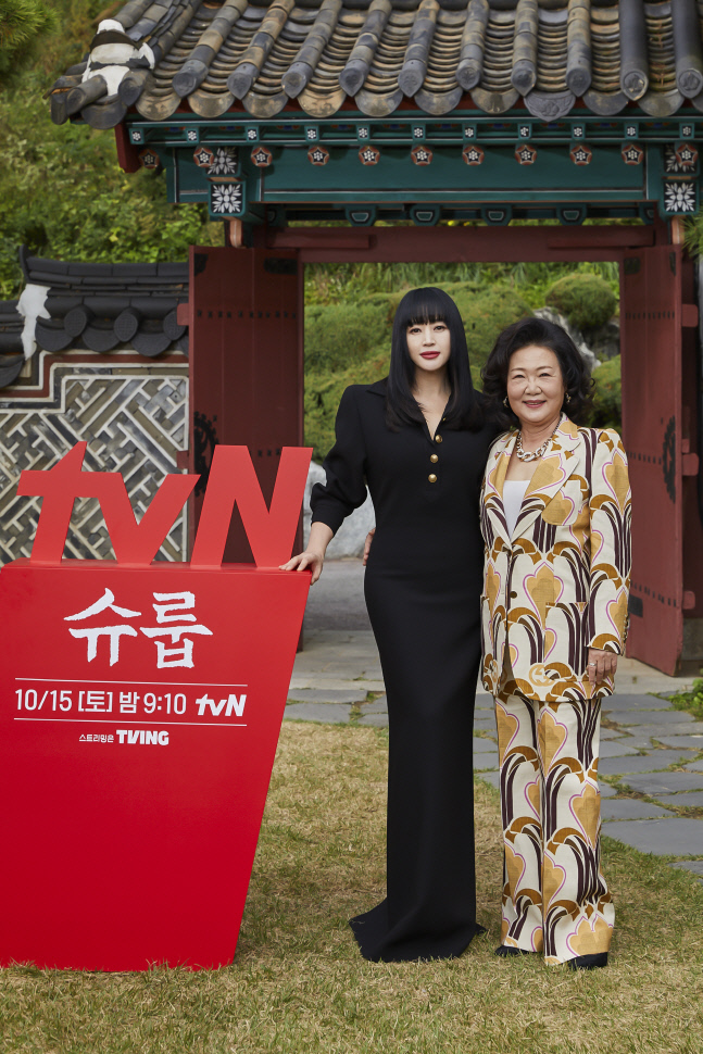 '슈룹' 김혜수 "김해숙, 온몸 세포 살아나는 듯한 자극 주는 배우"