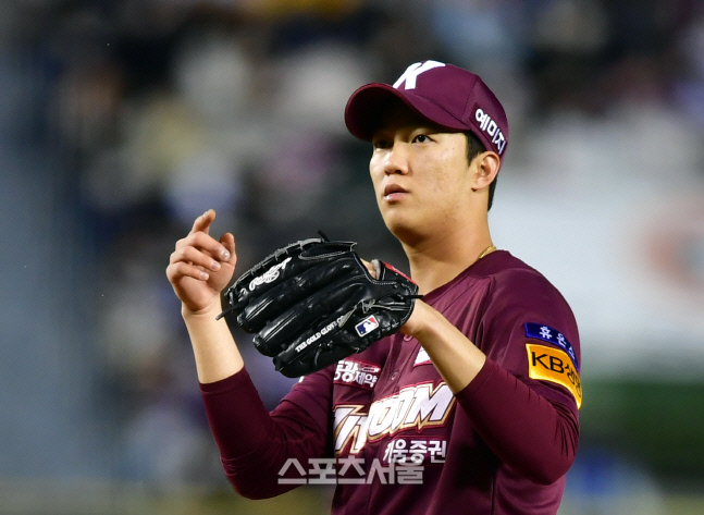 무실점 피칭 이어가는 안우진[포토]