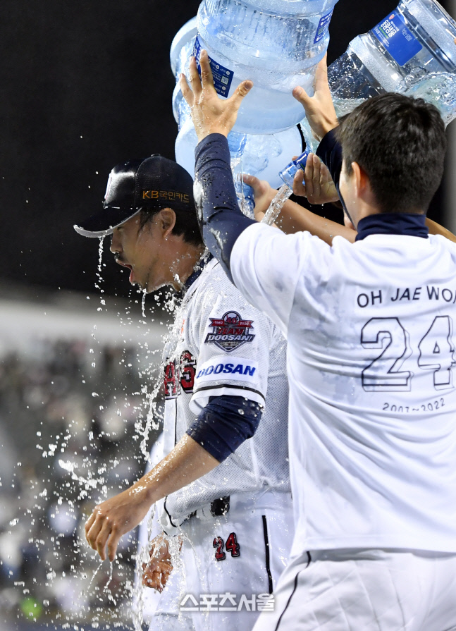 '은퇴 두번은 못하긋당' 오재원[포토]