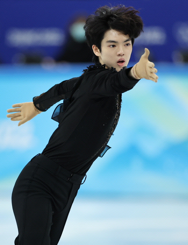 4회전 고난도 점프 '클린'...차준환, 챌린저시리즈 '금메달'