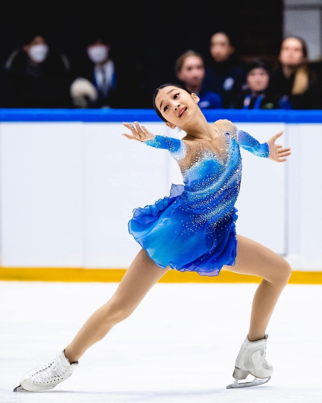 '피겨 기대주' 신지아, 주니어 그랑프리 은메달→파이널 진출 확정