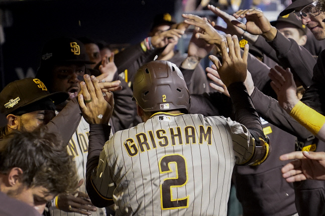 정규시즌 미운오리새끼에서 포스트시즌 백조로 변신한 SD 그리샴