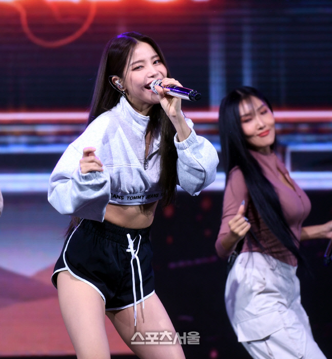 [포토] 마마무 솔라 '미소 가득'