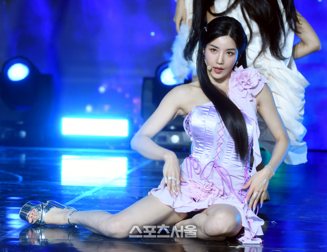 [포토] 권은비 \'인어공주 자태\'