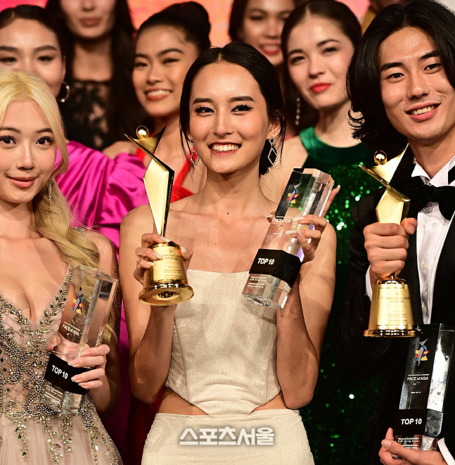 아시아 오브 페이스, 키르기스스탄의 바네사 톨쿤백 크지를 대상으로 선택! [포토]