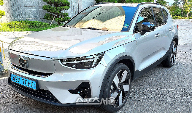 볼보 XC40 리차지