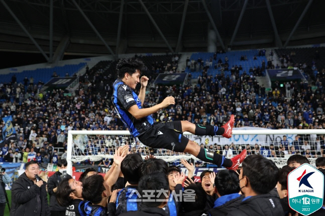 인천UTD 정혁 은퇴 "후배들 파이널A 경험...마음 가볍게 떠날 수 있어"