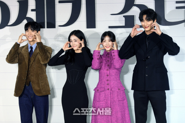 [포토]박정우-노윤서-김유정-변우석, 많이 사랑해 주세요!