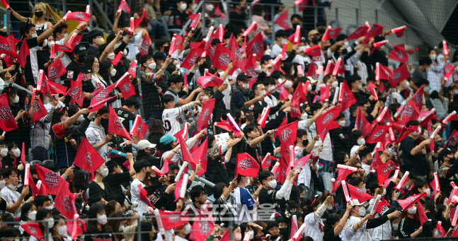 KT 매직을 기대하며[포토]