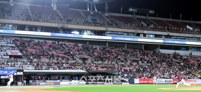 [포토] 준PO 3차전도 썰렁