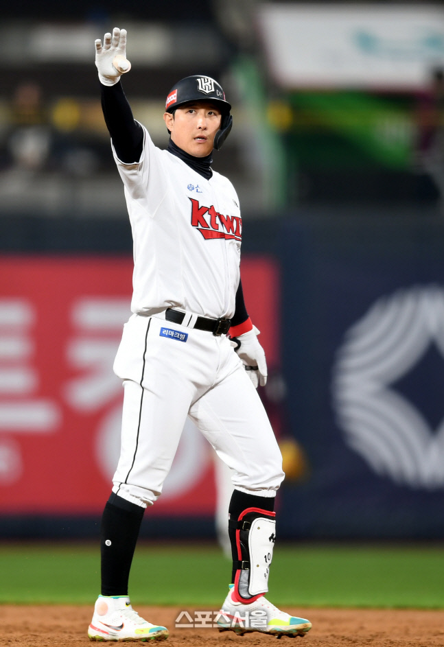 [포토] 황재균 '2점 추가요'