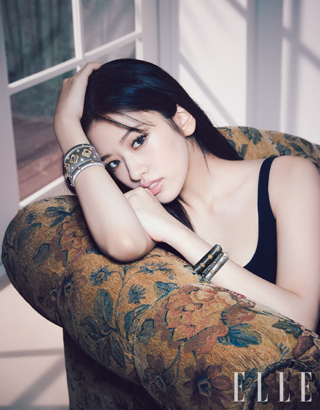 '대세 오브 대세' 안유진, 화려함도 거뜬한 주얼리 화보