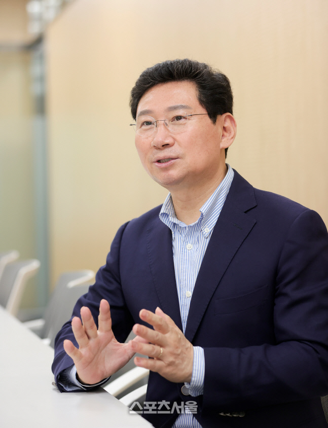 이상일 " 명예로운 퇴진 약속 J씨 주장  터무니 없다" 일축