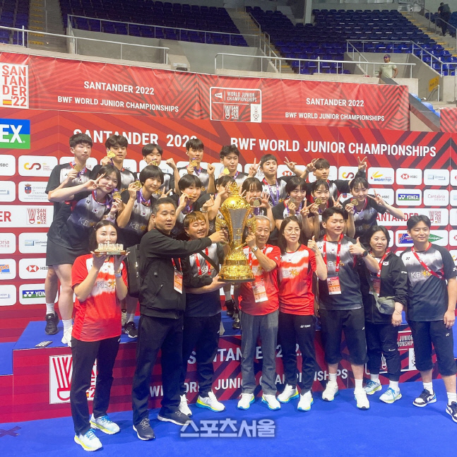 韓배드민턴 또 일냈다...세계주니어대회 혼합단체전 우승 쾌거