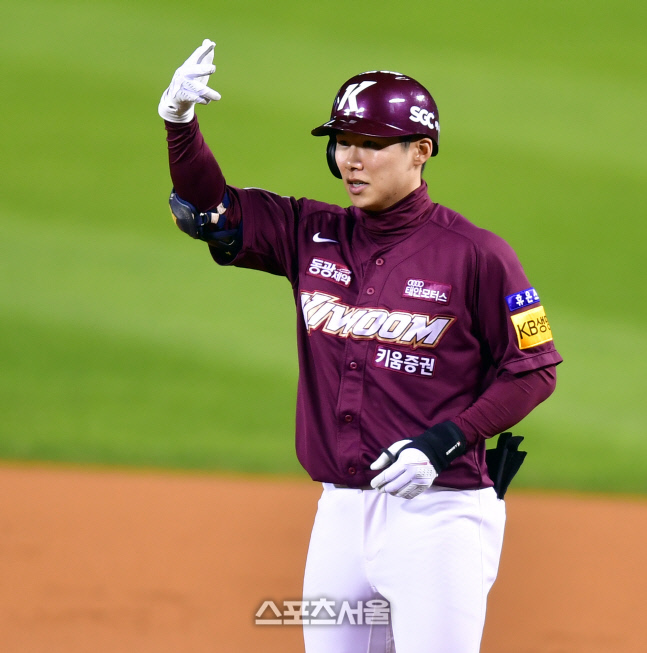 4회초 1타점 적시타 김혜성[포토]