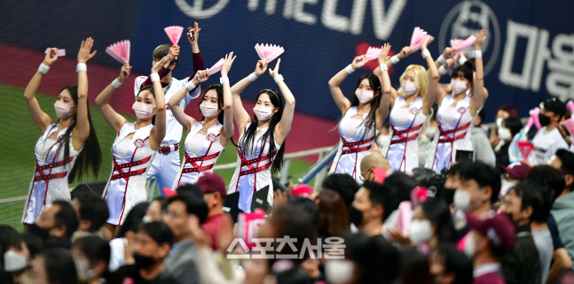 홈경기 승리응원 키움 치어리더[포토]