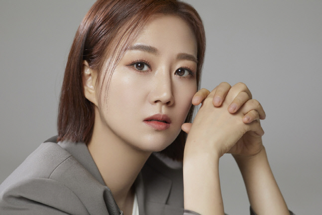 장윤정, 이태원 참사에 오늘(30일) 진주 콘서트 취소[공식]