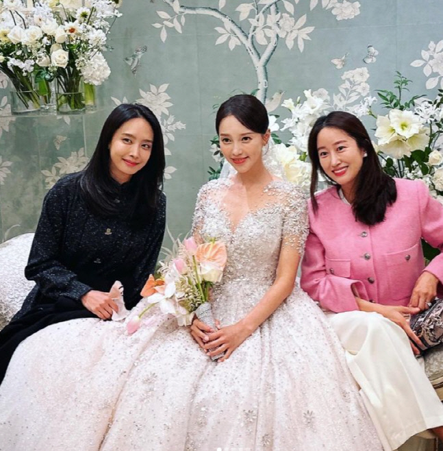 전혜빈, 아들맘 되더니 "우리 아기 아유미...내 딸 시집 보내는 마음"