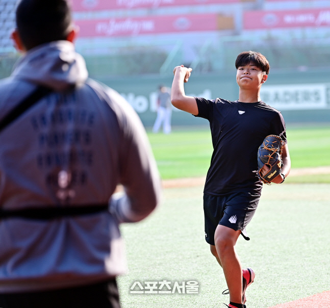 [포토] 추신수 아들 추건우 \'형과 캐치볼\'