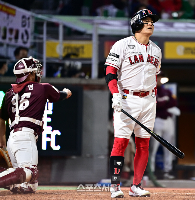 [포토] 추신수 '또 삼진을...'