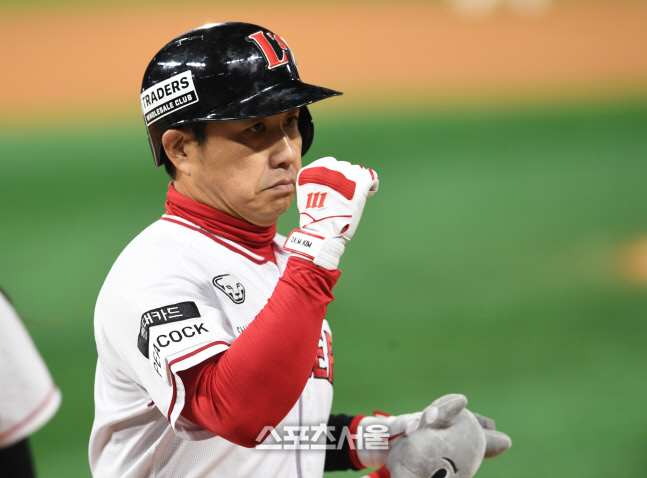 "후배들이 한다, 난 아니다"→대타 홈런 '쾅!'...김강민, 다 '엄살'이었네 [KS 시선집중]