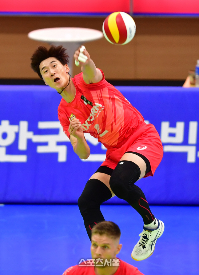 스파이크서브 박철우[포토]