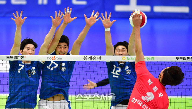 그쪽 아닌데, 박철우[포토]