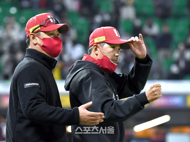 김원형 "폰트 놀라운 피칭, 최지훈 자신감 많이 올라왔을 것"[KS2승장]