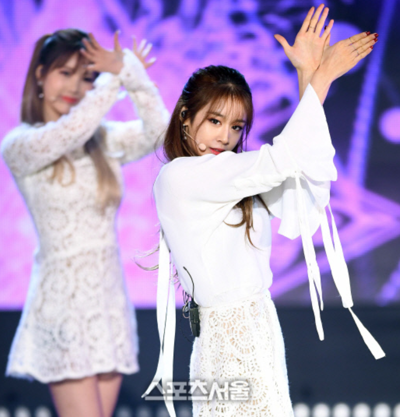 [★타임머신] 운동선수 예비 신부가 된 '리틀 김태희'