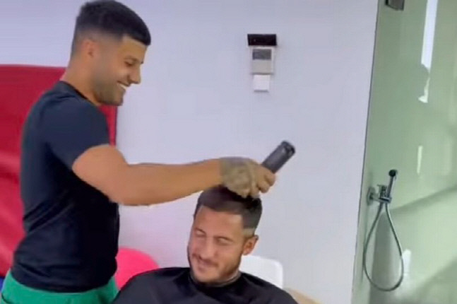 까다롭네 까다로워…아자르, 유명 미용사 마드리드로 직접 불렀다