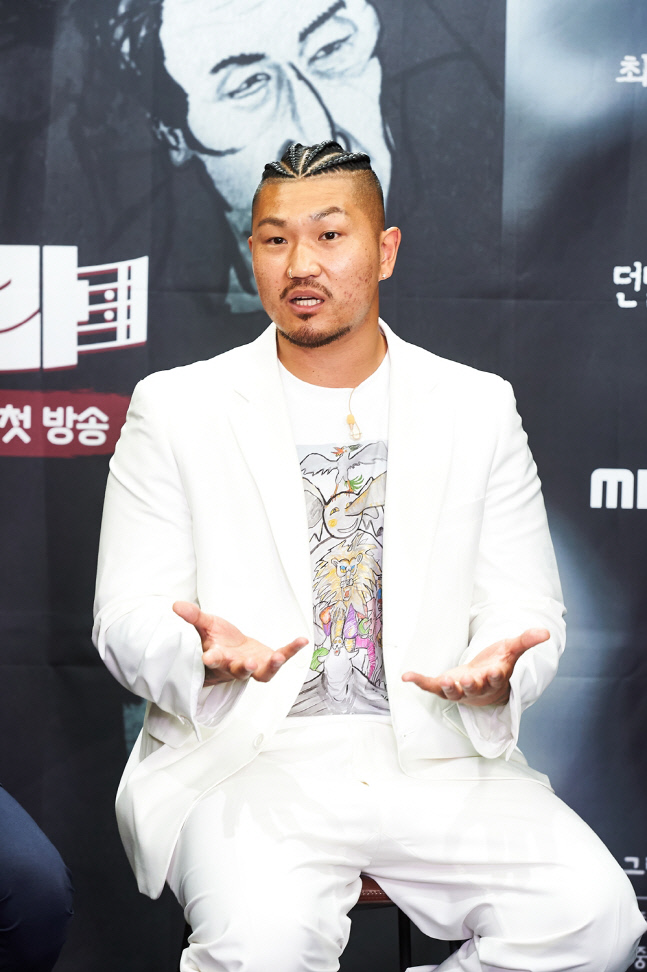 "죄없는 아이가 죽었다" 던밀스 아내, 신상공개 직후 유산 토로