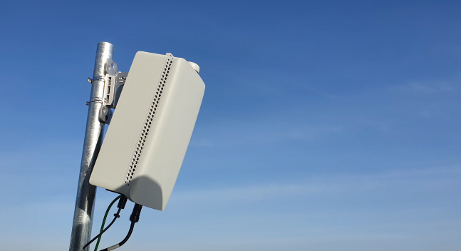 삼성전자 호주 28GHz 컴팩트 매크로 장비 (1)