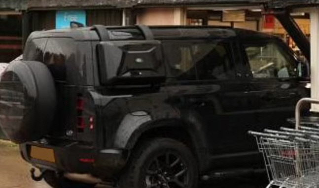 37세 전 EPL 선수, 음주운전으로 가게 충돌→주민 대피 소동