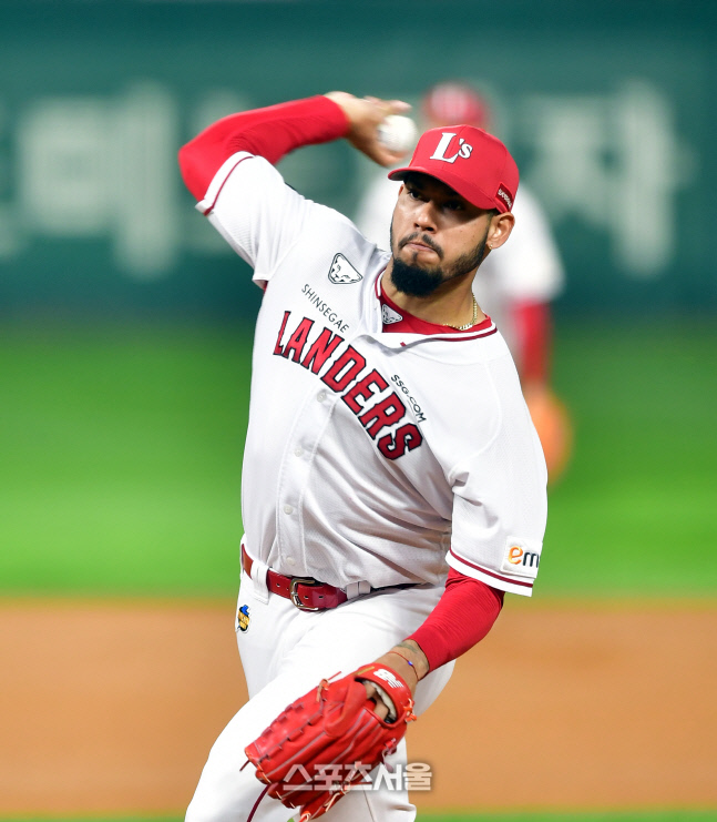 '더이상의 한국시리즈는 없다!' 선발나선 폰트[포토]