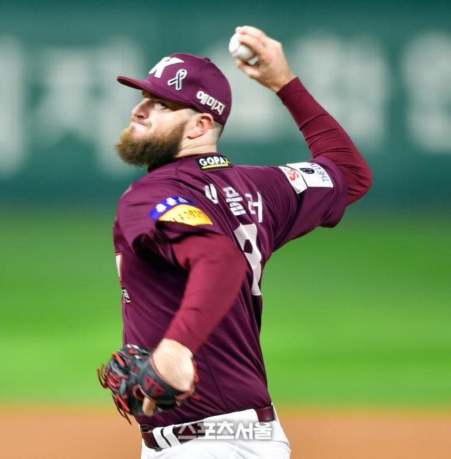 폰트와 물러설 수 없는 한판승부,  애플러[포토]