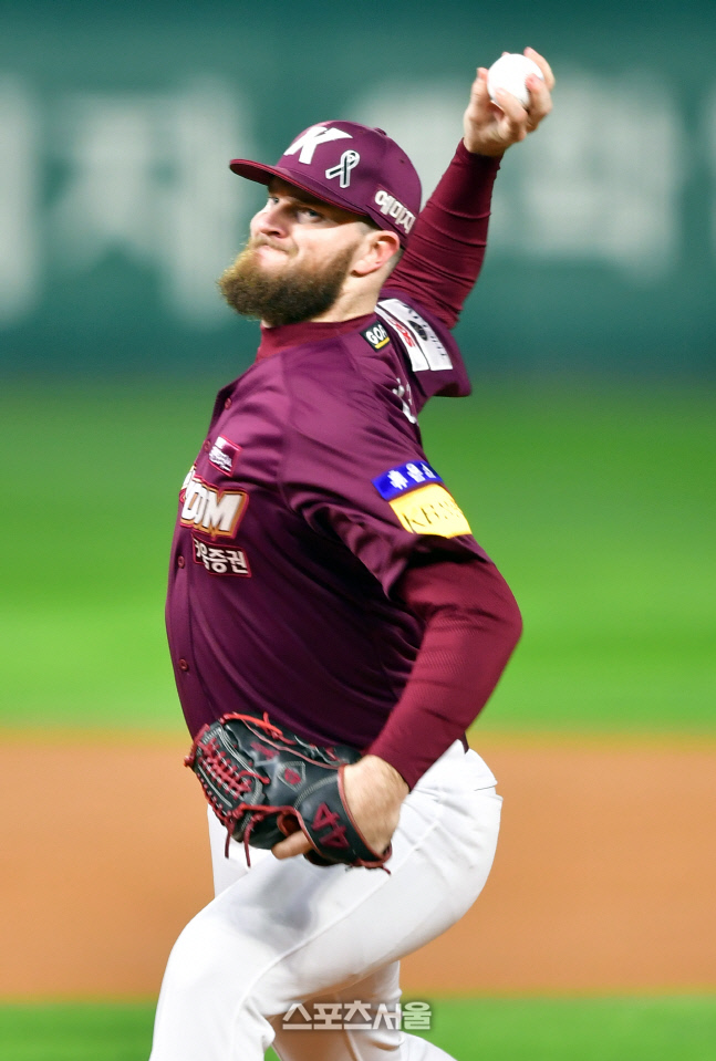 폰트와 물러설 수 없는 한판승부,  애플러[포토]