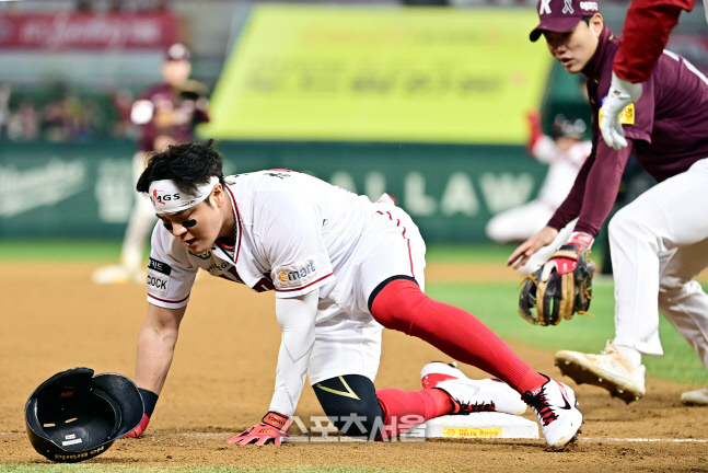 [포토] 추신수 '십년감수했네'