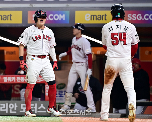 [포토] 추신수 '동점 만들었어'