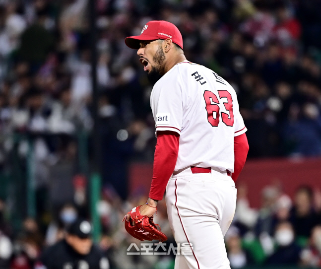 [포토] 폰트 '오늘 수비 최고!'