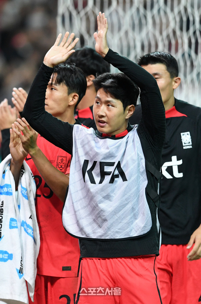 [포토]이강인, 결국 기회를 얻지 못하고...