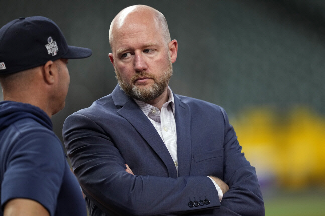 월드챔피언 휴스턴 GM에게 1년 계약제시해 결별