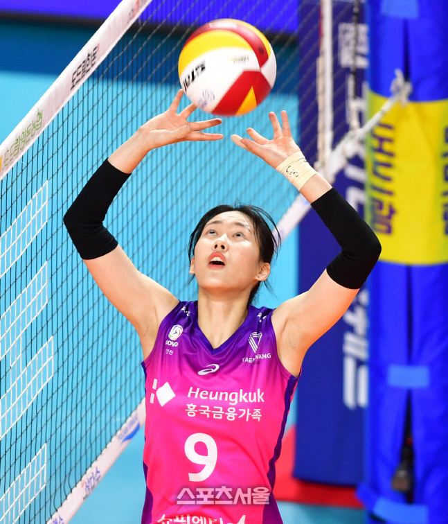 볼배급하는 박은서[포토]