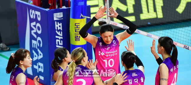 '얘들아 조금만 더 버티자!' 김연경[포토]